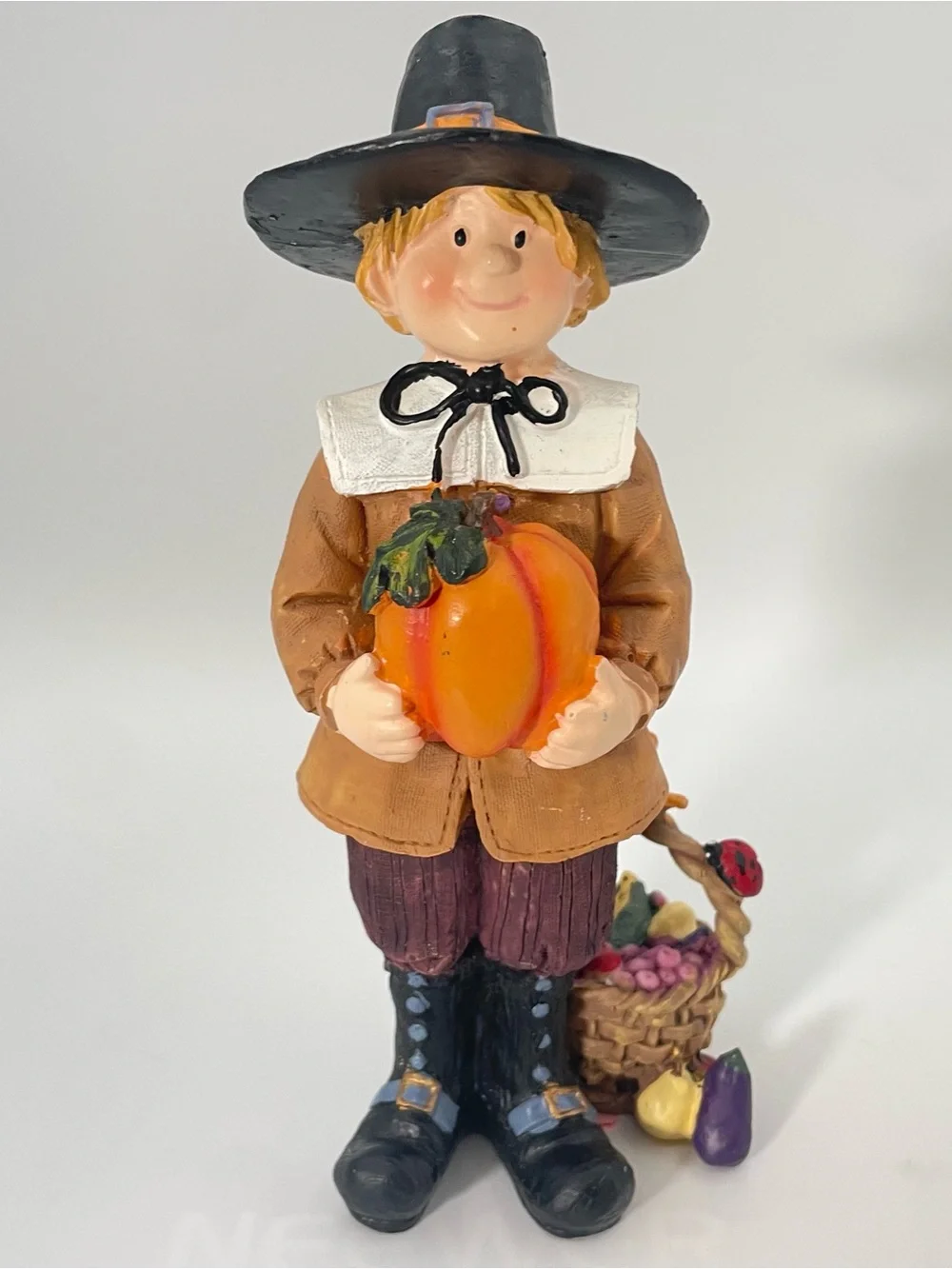 Vintage Pilgrim Boy & Girl Harvest Thanksgiving Resin Figurines Pumpkin Corn